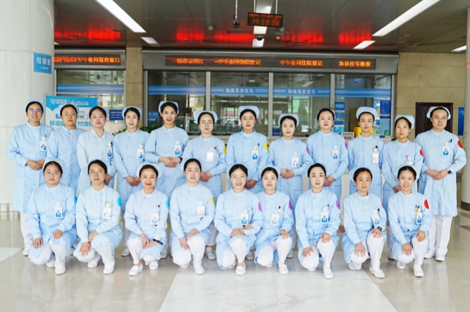 合影修.jpg 合影修.jpg