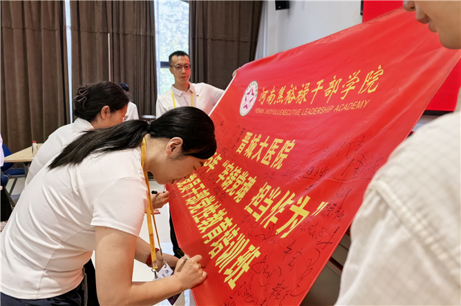 簽名_副本.jpg 簽名_副本.jpg