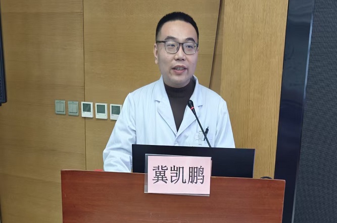 冀凱鵬.jpg 冀凱鵬.jpg